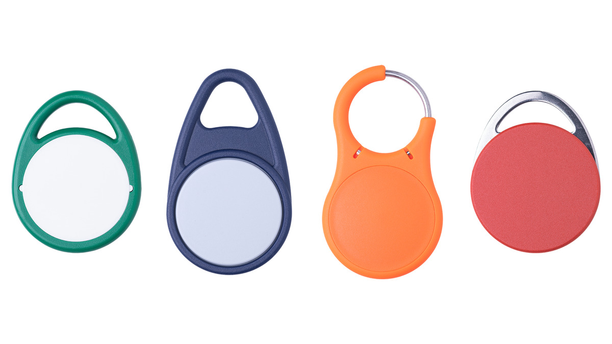 RFID klíčenky Smart, Teardrop, Beetle a Locket: čtyři modely klíčenek s čipem v zelené, modré, oranžové a červené barvě
